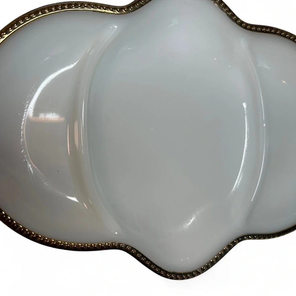 💥SALE! Vintage Fire King White Milk Glass Gold Trim Divided Serving Dish - Picture 10 of 13